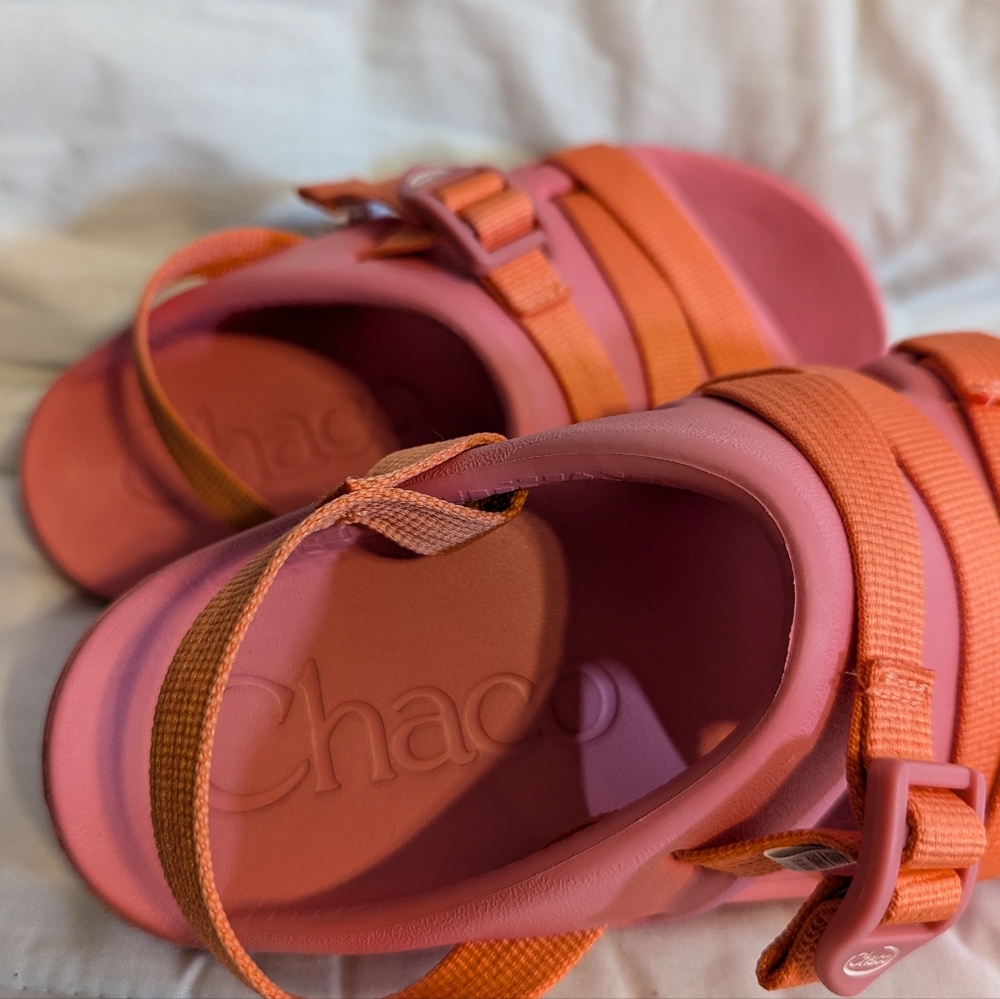 Kids CHACO Sandals Size 1 - Picture 7 of 9